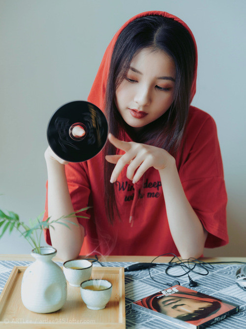 媒体评论:欧冠比赛中最具争议的判罚,欧冠犯规