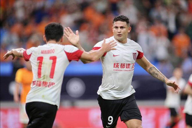 Leyu Sport下载-乐鱼体育:归化球员艾克森“带不动”？球迷：还是中国足球“扶不起的阿斗”？的简单介绍