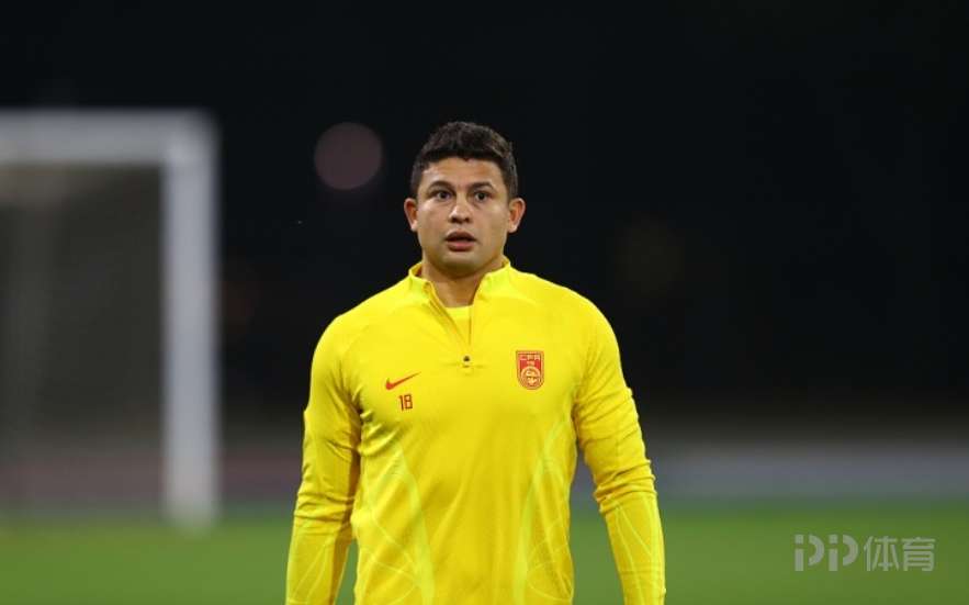 乐鱼体育:归化球员艾克森“带不动”?球迷:还是中国足球“扶不起的阿斗”?的简单介绍 乐鱼体育:归化球员艾克森“带不动”?球迷:还是中国足球“扶不起的阿斗”?的简单介绍