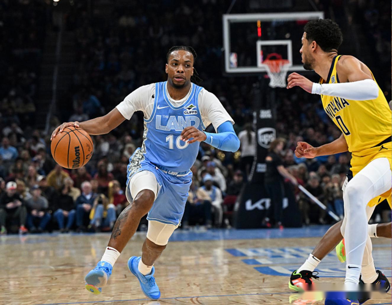 乐鱼体育：德甲卡尔斯鲁厄的进攻战术解析与未来展望